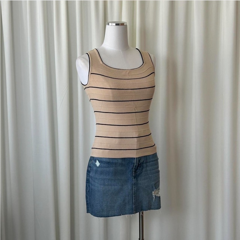 Vintage 90s Joseph A. Petite Tan & Black Striped Ribbed Tank Top size Petite. - Picture 2 of 8